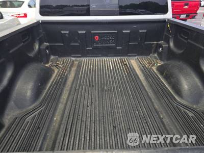 2017 Nissan TITAN SV Crew Cab Short Bed - zdjęcie 16 z 25 - miniatura