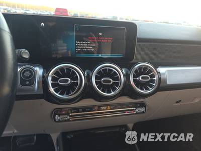 2021 Mercedes-Benz GLB 250 4MATIC - zdjęcie 6 z 36 - miniatura