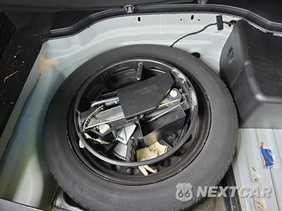 2013 Mercedes-Benz C 300 4MATIC Sedan - zdjęcie 7 z 23 - miniatura