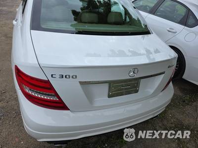 2013 Mercedes-Benz C 300 4MATIC Sedan - zdjęcie 5 z 23 - miniatura