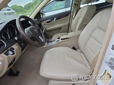 2013 Mercedes-Benz C 300 4MATIC Sedan - zdjęcie 13 z 23 - miniatura