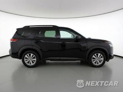 2025 Nissan Pathfinder SV - zdjęcie 8 z 12 - miniatura