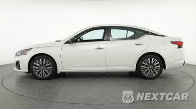 2025 Nissan Altima SV - zdjęcie 4 z 12 - miniatura