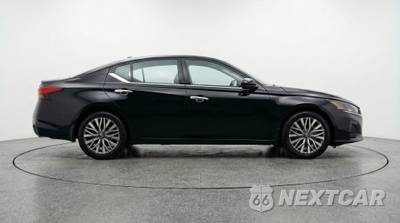 2025 Nissan Altima SV - zdjęcie 8 z 12 - miniatura