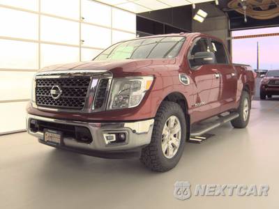 2017 Nissan TITAN SV Crew Cab Short Bed
