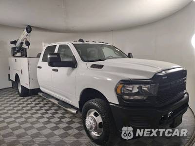 2024 Ram 3500 Cab Chassis Tradesman Crew Cab DRW