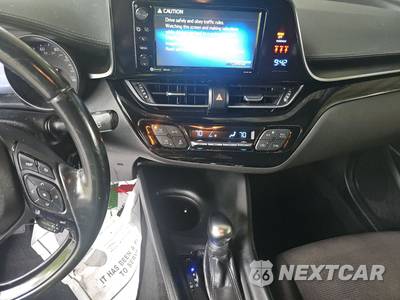 2018 Toyota C-HR XLE - zdjęcie 17 z 39 - miniatura