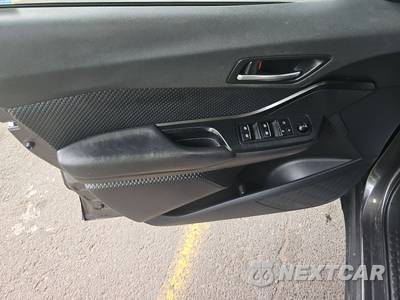 2018 Toyota C-HR XLE - zdjęcie 15 z 39 - miniatura