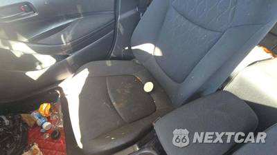 2022 Toyota Corolla LE Sedan - zdjęcie 19 z 33 - miniatura