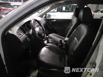 2019 Volkswagen Tiguan SE - zdjęcie 7 z 30 - miniatura