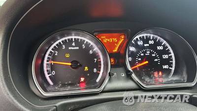 2013 Nissan Versa 1.6 SV - zdjęcie 22 z 50 - miniatura