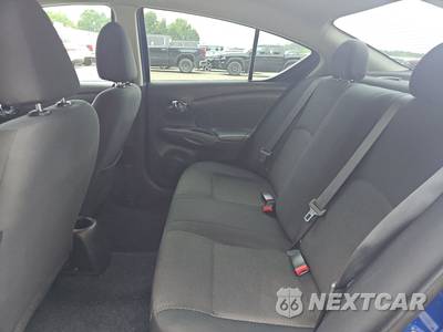 2013 Nissan Versa 1.6 SV - zdjęcie 13 z 50 - miniatura