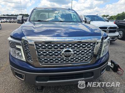 2018 Nissan TITAN XD Platinum Reserve Crew Cab Medium Bed - zdjęcie 2 z 26 - miniatura