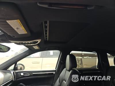 2014 Porsche Cayenne Tiptronic - zdjęcie 18 z 32 - miniatura