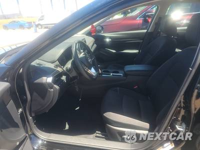 2025 Nissan Altima SV - zdjęcie 7 z 18 - miniatura