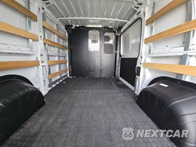 2025 Ram ProMaster 2500 Cargo Van Tradesman w/Passenger Seat Low Roof 136.0" WB - zdjęcie 15 z 31 - miniatura