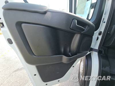 2025 Ram ProMaster 2500 Cargo Van Tradesman w/Passenger Seat Low Roof 136.0" WB - zdjęcie 9 z 31 - miniatura