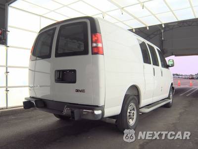 2025 GMC Savana 2500 Cargo Van 1WT 135.0" WB - zdjęcie 4 z 18 - miniatura
