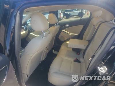 2015 Mercedes-Benz GLA 250 - zdjęcie 13 z 21 - miniatura
