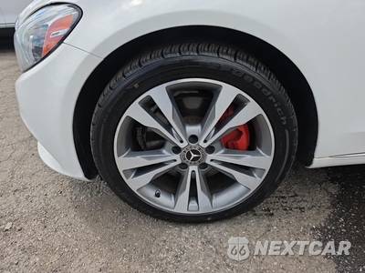 2017 Mercedes-Benz C 300 4MATIC Sedan w/Luxury Pkg - zdjęcie 8 z 27 - miniatura