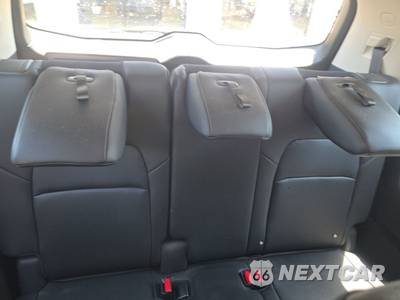 2025 Nissan Pathfinder Platinum - zdjęcie 14 z 25 - miniatura