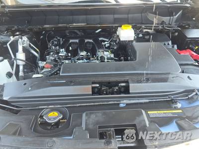 2025 Nissan Pathfinder Platinum - zdjęcie 16 z 25 - miniatura