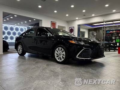 2023 Toyota Camry LE - zdjęcie 3 z 45 - miniatura
