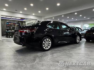2023 Toyota Camry LE - zdjęcie 6 z 45 - miniatura