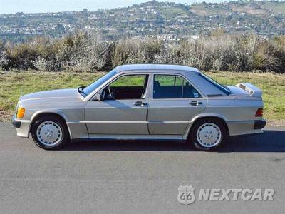 1987 Mercedes-Benz 190 E - zdjęcie 5 z 38 - miniatura