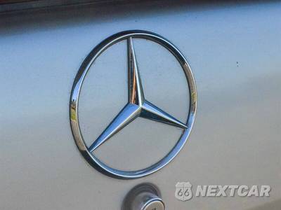 1987 Mercedes-Benz 190 E - zdjęcie 10 z 38 - miniatura