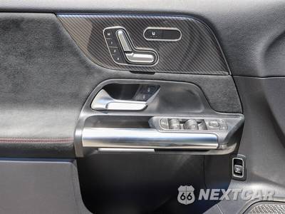 2021 Mercedes-Benz AMG GLA 35 4MATIC - zdjęcie 29 z 40 - miniatura