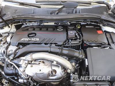 2021 Mercedes-Benz AMG GLA 35 4MATIC - zdjęcie 37 z 40 - miniatura