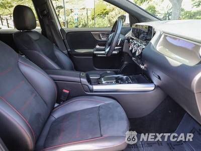 2021 Mercedes-Benz AMG GLA 35 4MATIC - zdjęcie 25 z 40 - miniatura