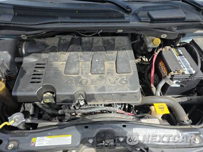 2009 Volkswagen Routan SEL Premium 121.2" WB - zdjęcie 16 z 19 - miniatura