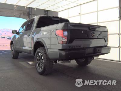 2021 Nissan TITAN PRO-4X Crew Cab Short Bed - zdjęcie 6 z 34 - miniatura
