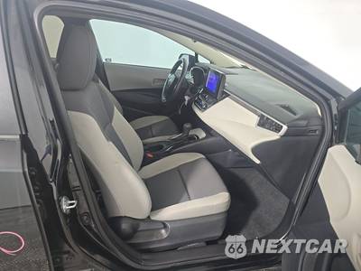 2025 Toyota Corolla LE Sedan - zdjęcie 8 z 33 - miniatura