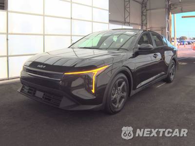 2025 Kia K4 LXS - zdjęcie 1 z 25 - miniatura
