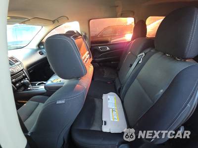 2018 Nissan Pathfinder S - zdjęcie 13 z 36 - miniatura