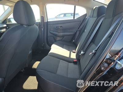 2025 Nissan Sentra SV - zdjęcie 13 z 20 - miniatura