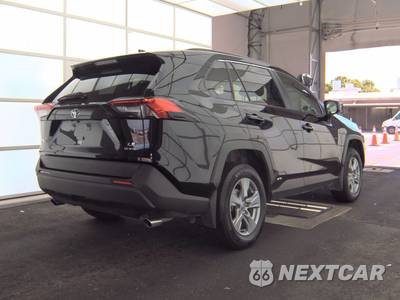 2025 Toyota RAV4 Hybrid LE - zdjęcie 4 z 18 - miniatura