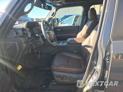 2025 Toyota Land Cruiser - zdjęcie 7 z 19 - miniatura