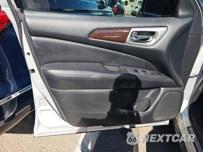 2013 Nissan Pathfinder Platinum - zdjęcie 9 z 34 - miniatura