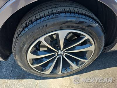 2018 Bentley Bentayga W12 - zdjęcie 10 z 24 - miniatura