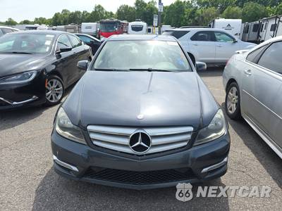 2013 Mercedes-Benz C 250 Sedan - zdjęcie 2 z 18 - miniatura
