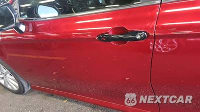 2018 Toyota Camry LE - zdjęcie 23 z 31 - miniatura