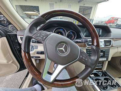 2014 Mercedes-Benz E 350 4MATIC Sedan - zdjęcie 10 z 24 - miniatura