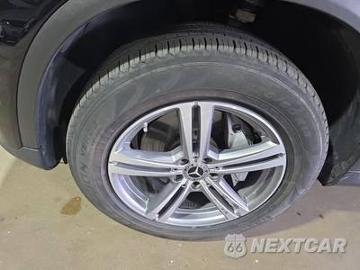 2022 Mercedes-Benz GLC 300 4MATIC - zdjęcie 8 z 21 - miniatura