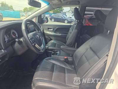 2017 Toyota Sienna SE 8-Passenger 119.3" WB - zdjęcie 7 z 28 - miniatura