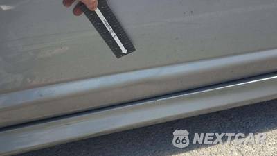 2011 Nissan Versa 1.8 SL Hatchback - zdjęcie 29 z 31 - miniatura
