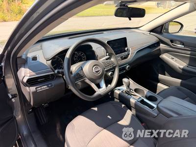 2025 Nissan Altima SV - zdjęcie 9 z 28 - miniatura